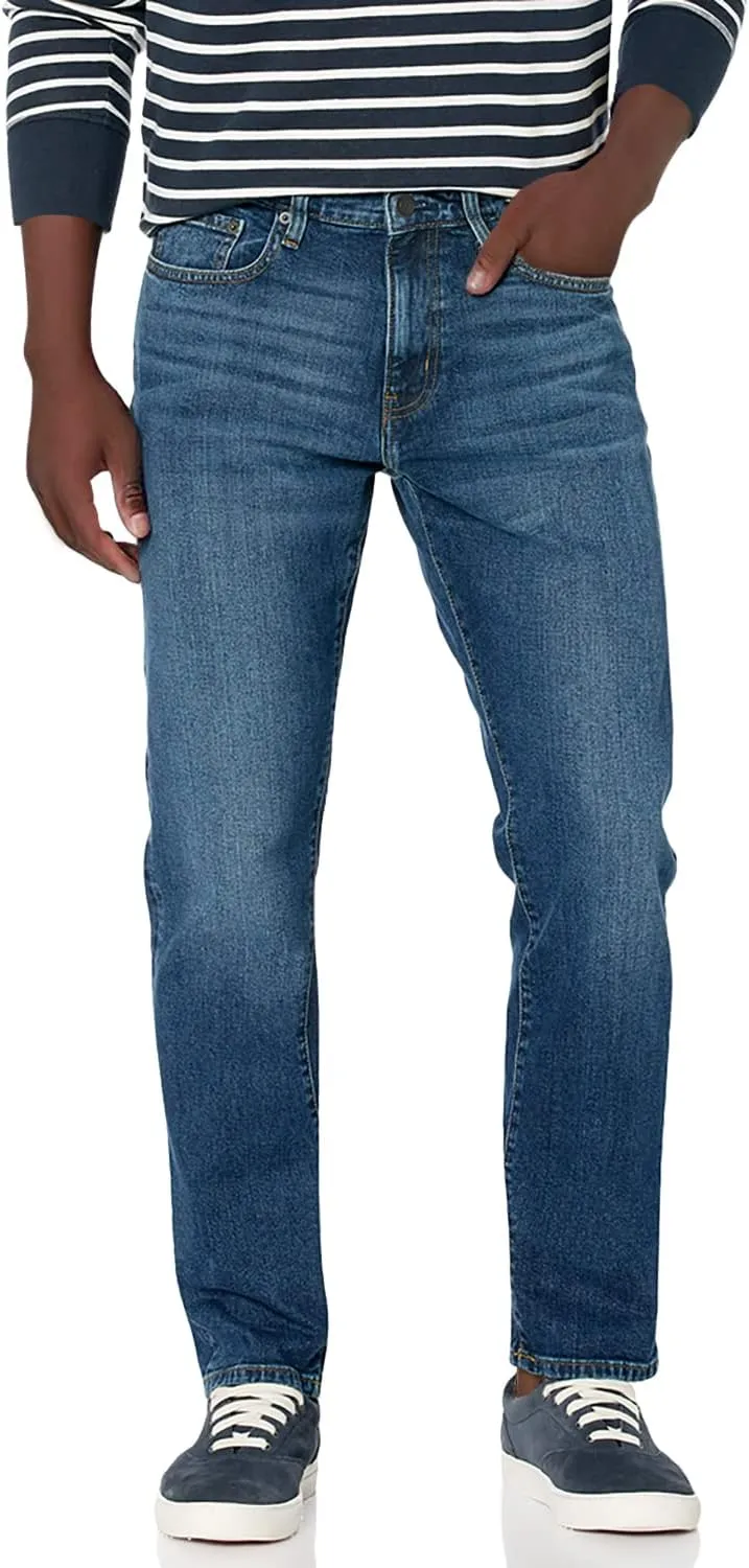 Amazon Essentials Men's Athletic-Fit Stretch Jeans