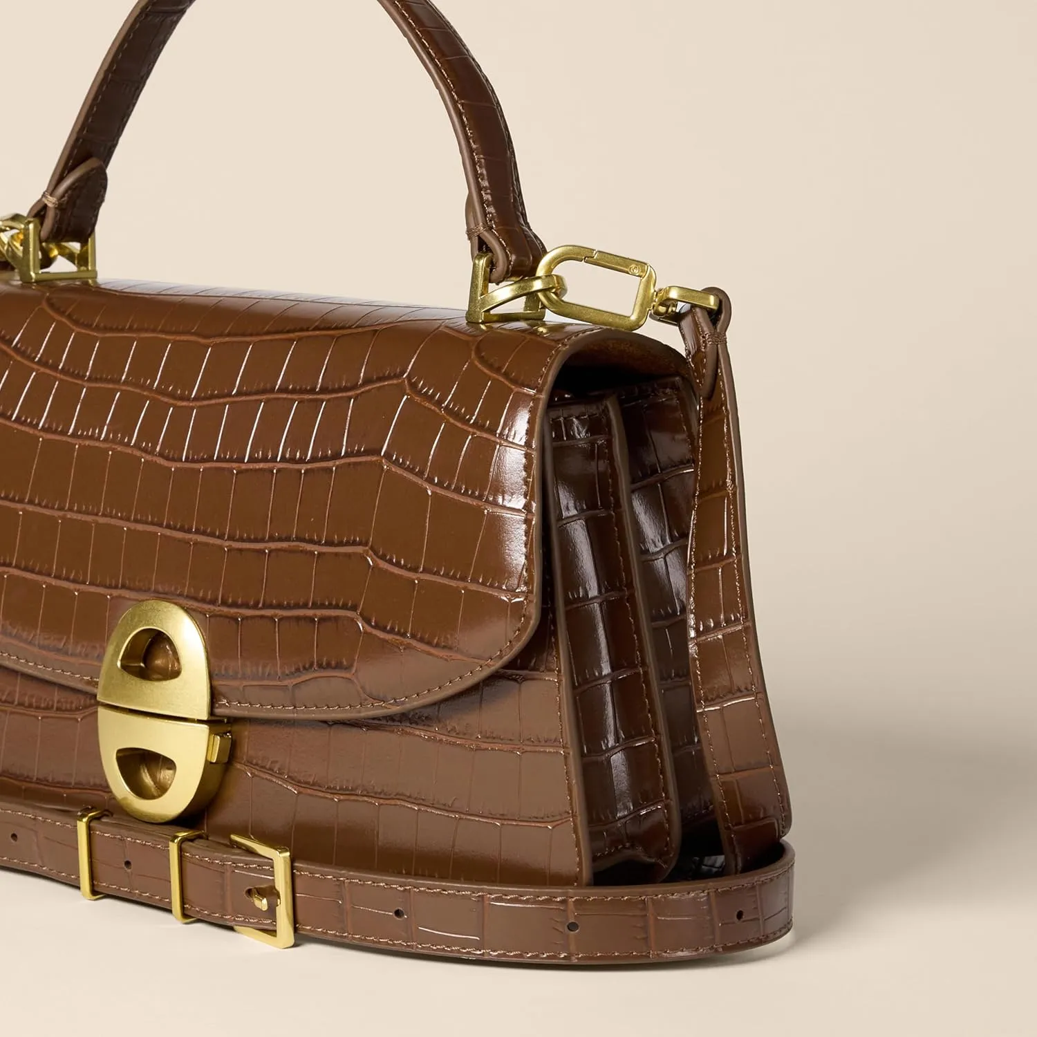 Amazon Essentials Women's Top Handle Handbag