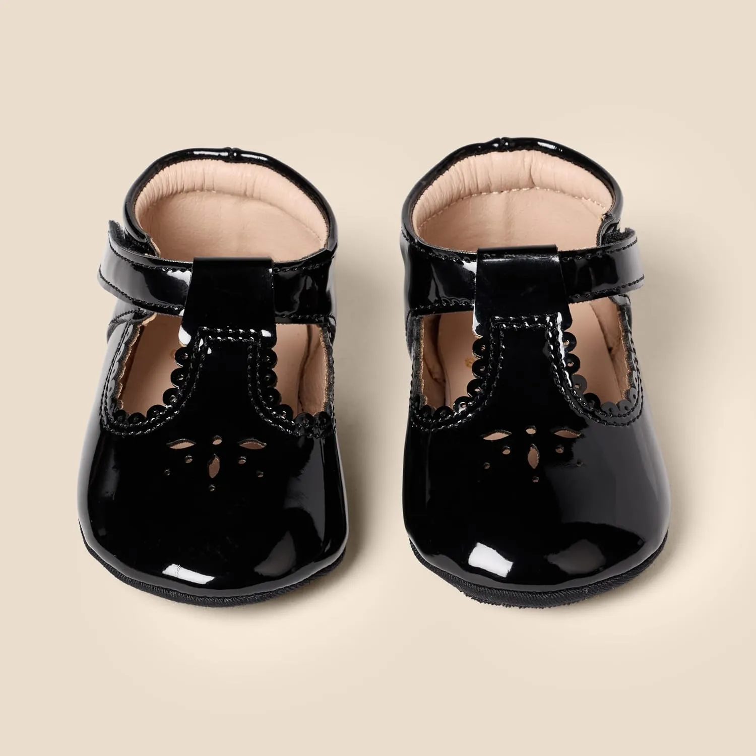 Amazon Essentials x Sofia Grainge Toddlers and Baby Girls’ Non-Slip Mary Jane Shoes