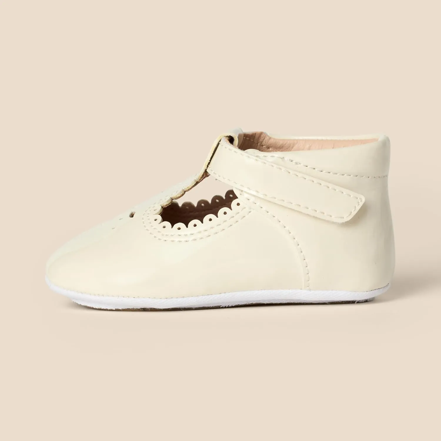 Amazon Essentials x Sofia Grainge Toddlers and Baby Girls’ Non-Slip Mary Jane Shoes