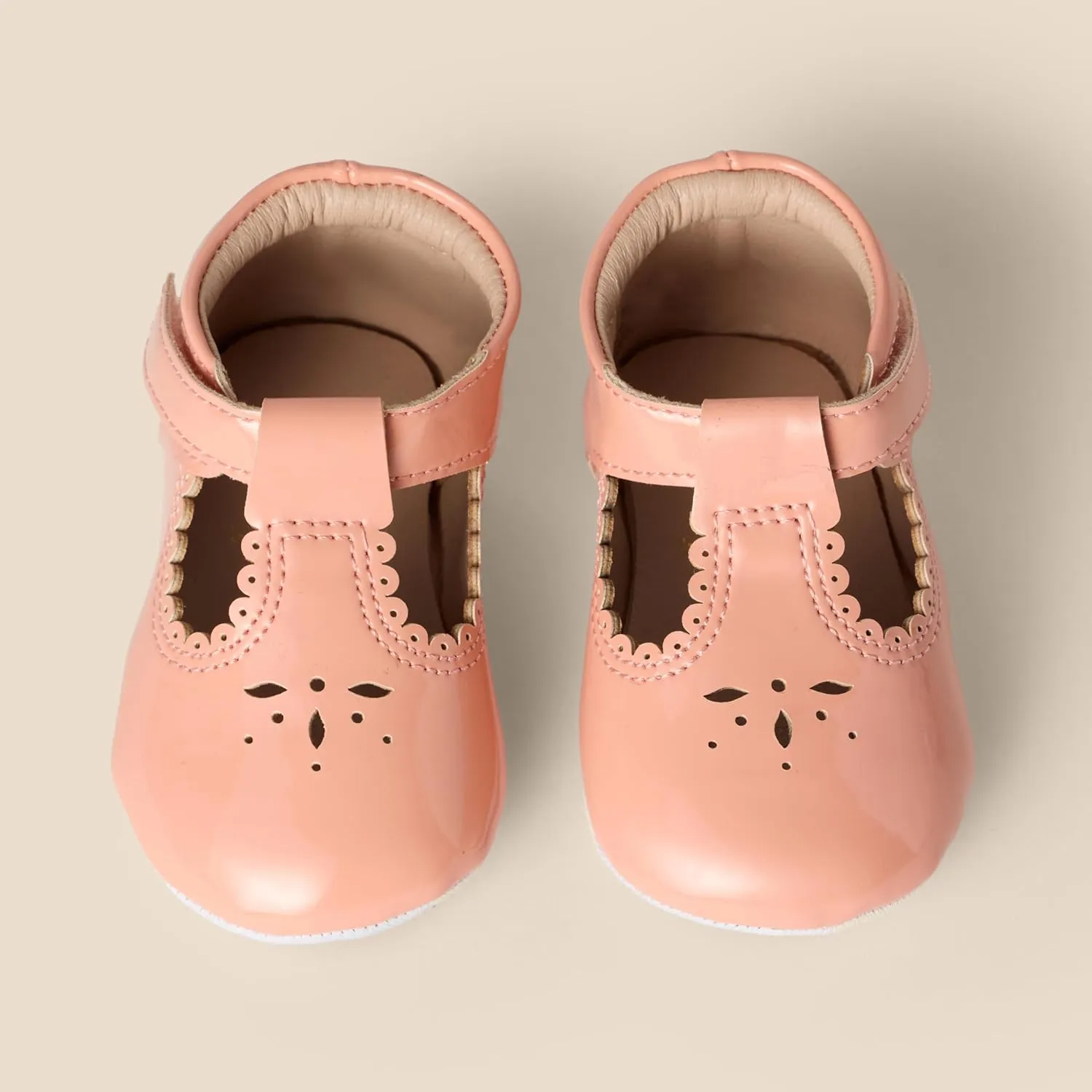 Amazon Essentials x Sofia Grainge Toddlers and Baby Girls’ Non-Slip Mary Jane Shoes