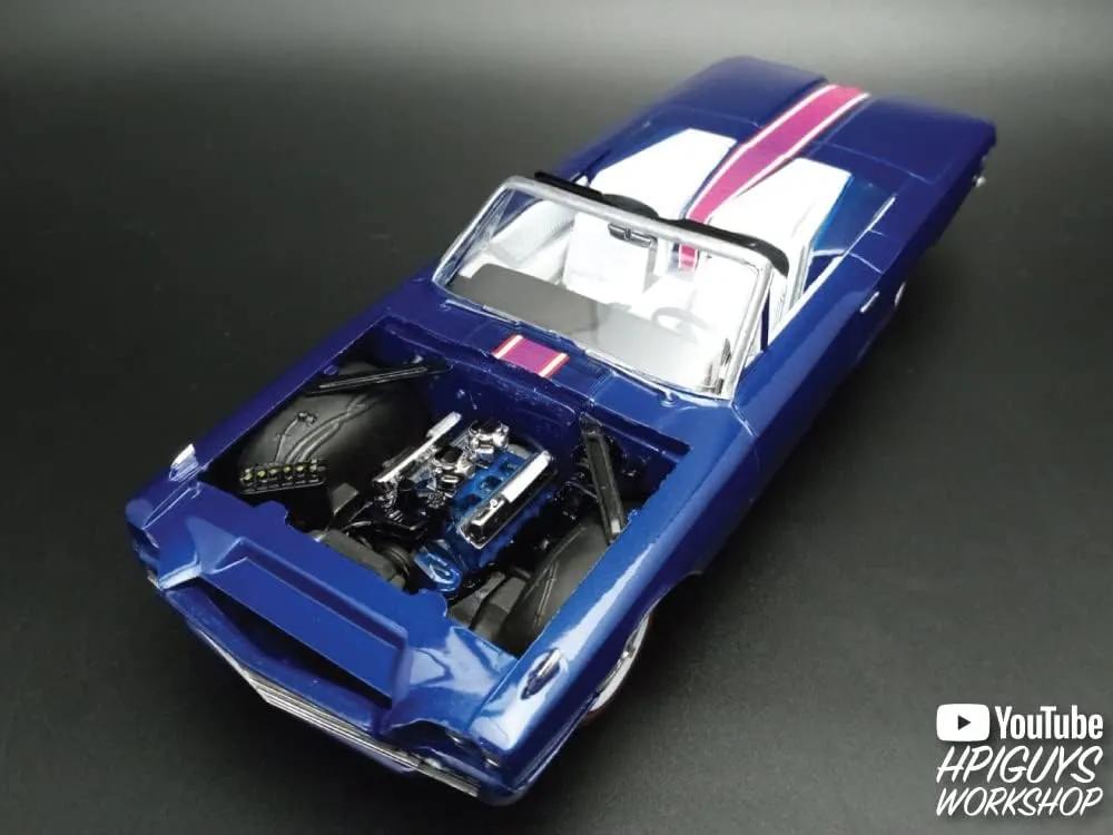 AMT 1966 Ford Thunderbird Hardtop/Convertible 1:25 Scale Model Kit
