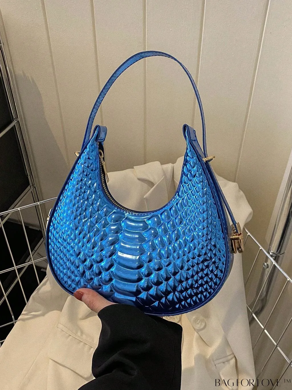 BagForLove - Stylish Green Crocodile Pattern Armpit Shoulder Bag - Fashionable and Trendy Design