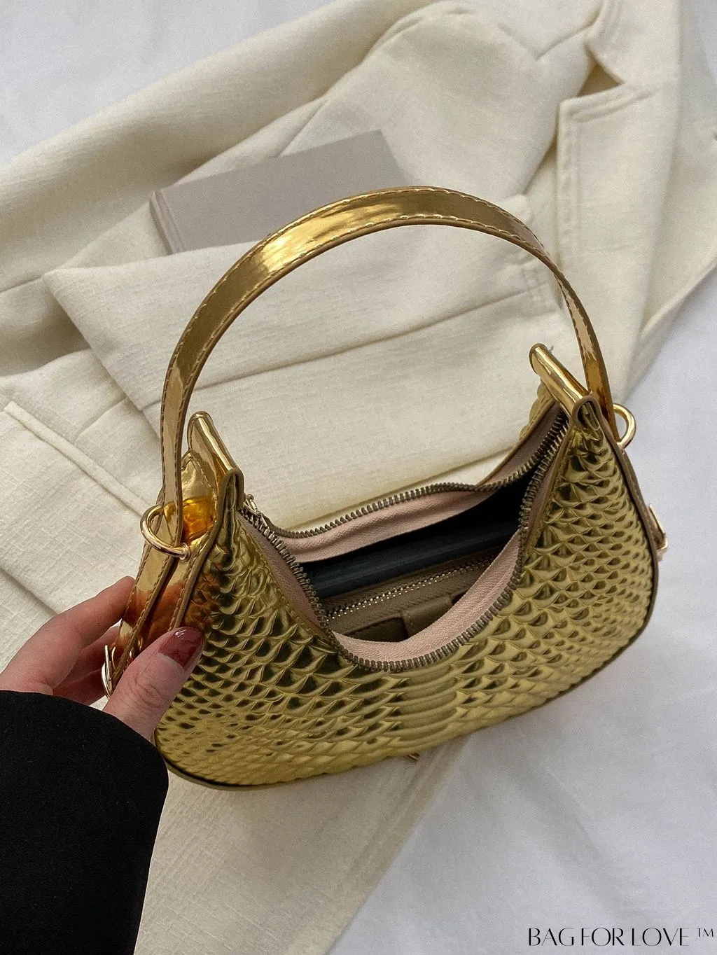 BagForLove - Stylish Green Crocodile Pattern Armpit Shoulder Bag - Fashionable and Trendy Design