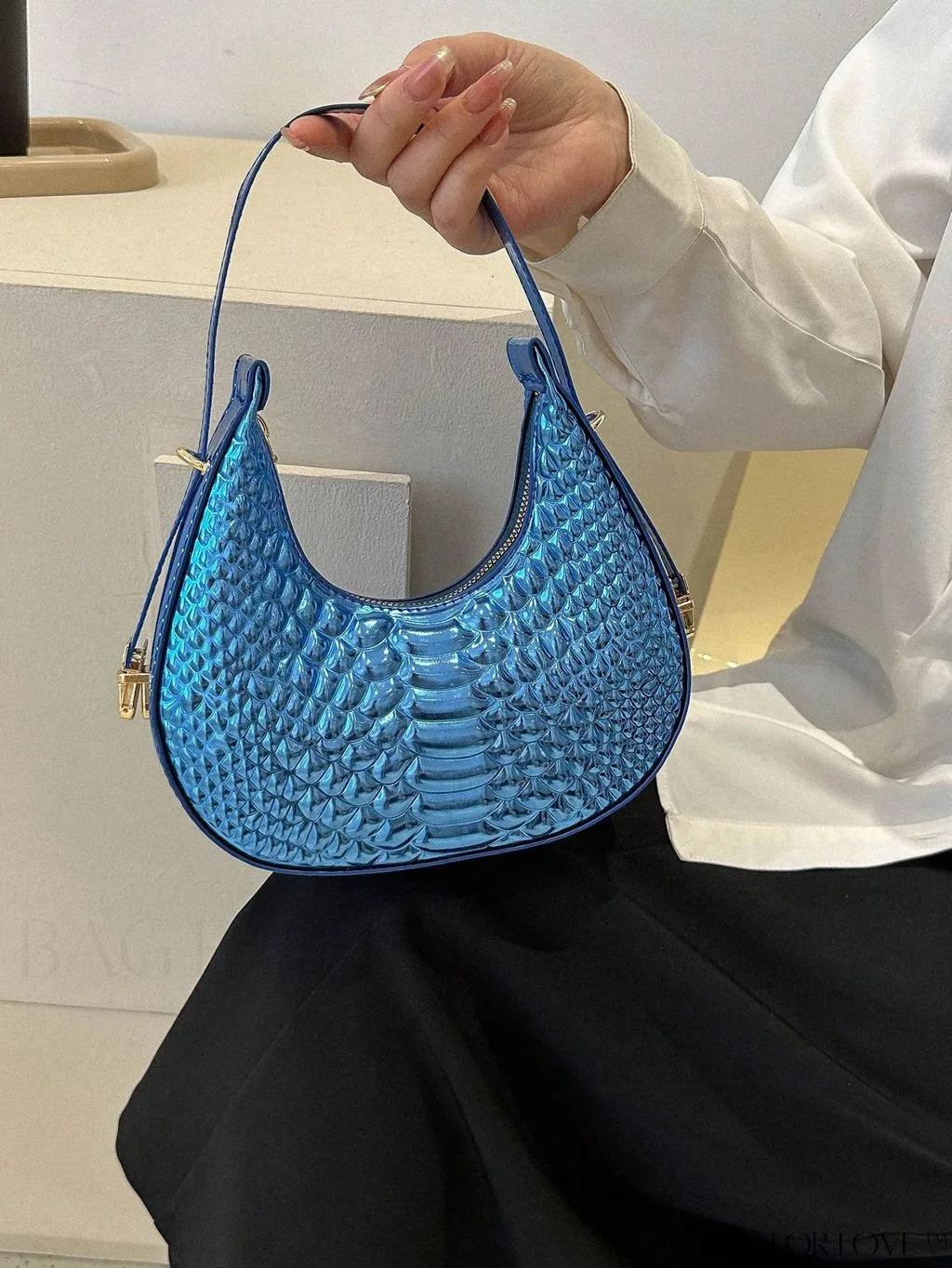 BagForLove - Stylish Green Crocodile Pattern Armpit Shoulder Bag - Fashionable and Trendy Design