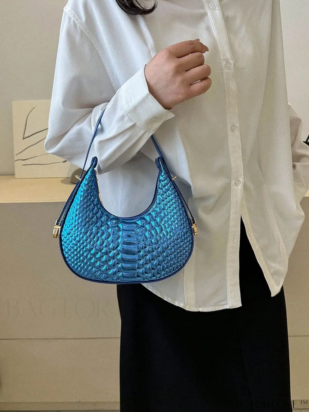 BagForLove - Stylish Green Crocodile Pattern Armpit Shoulder Bag - Fashionable and Trendy Design