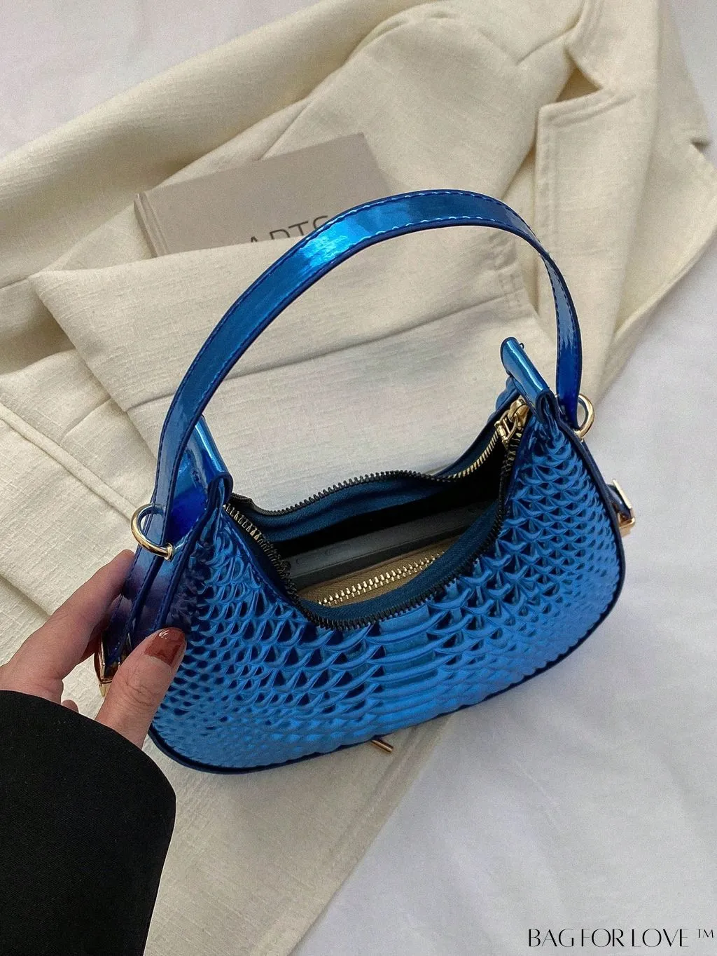 BagForLove - Stylish Green Crocodile Pattern Armpit Shoulder Bag - Fashionable and Trendy Design