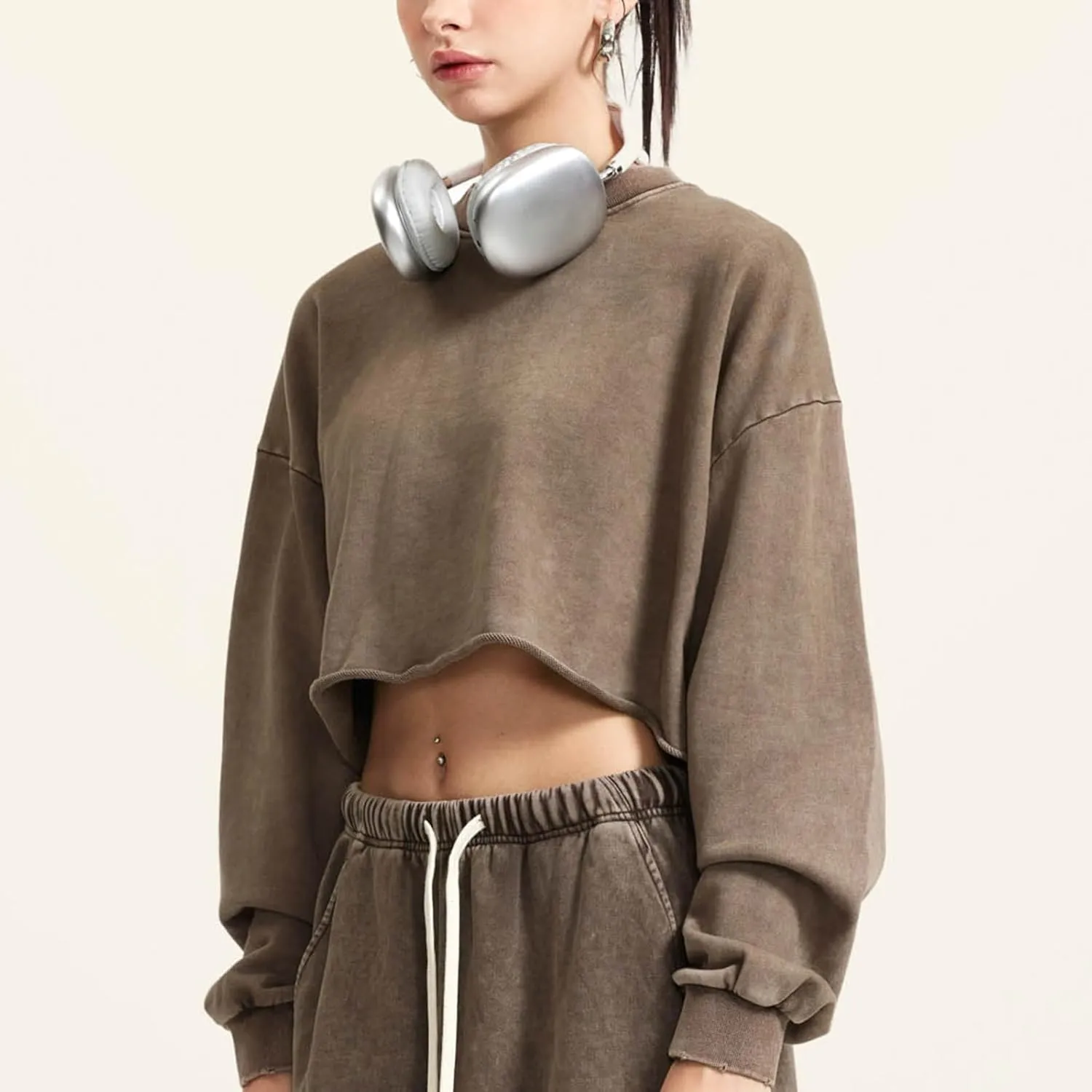 BINTEHGS Acid Wash Cropped Sweatshirts for Women Vintage Crewneck Sweatshirt Long Sleeve Crop Top Workout Hoodies Pullover