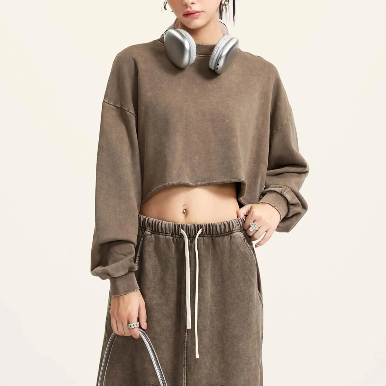 BINTEHGS Acid Wash Cropped Sweatshirts for Women Vintage Crewneck Sweatshirt Long Sleeve Crop Top Workout Hoodies Pullover