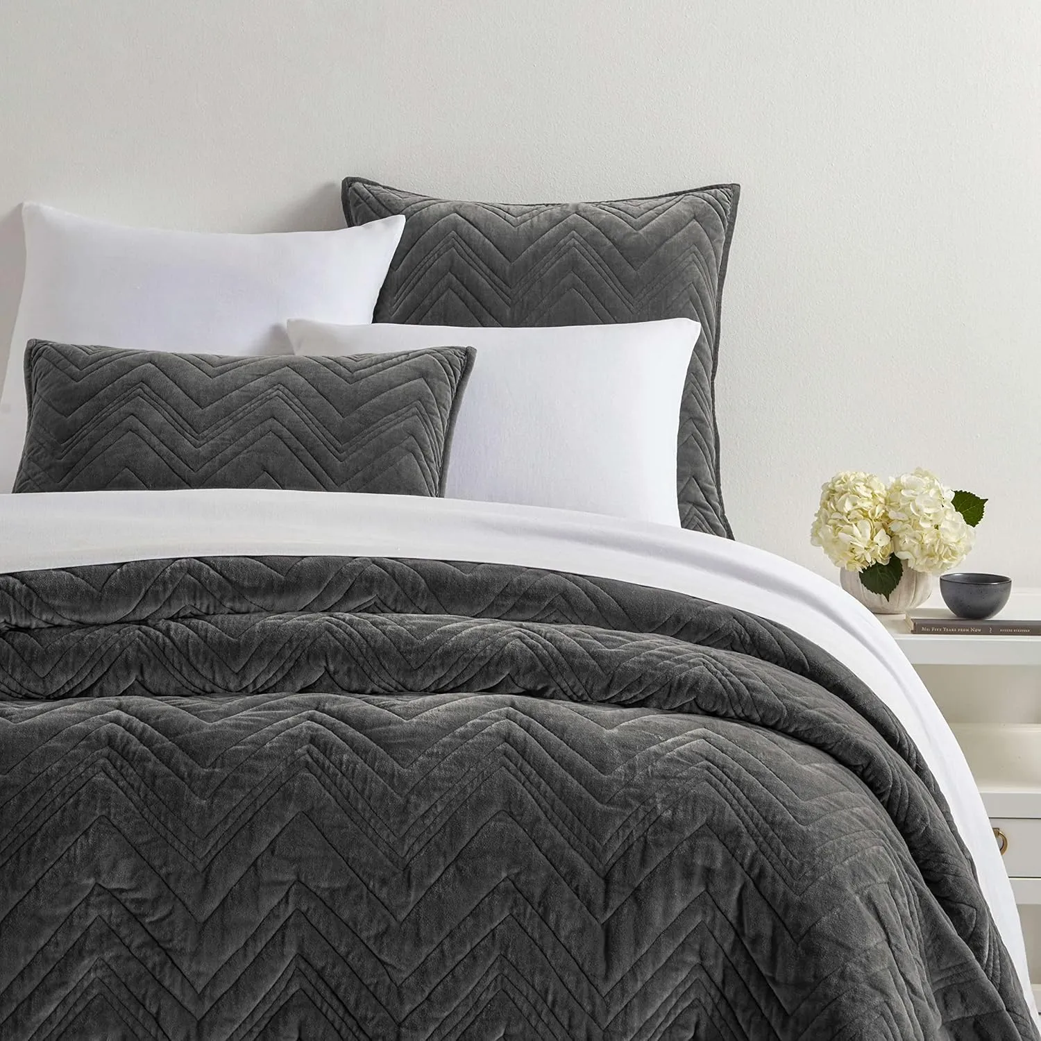 Brentwood Velvet Shale Quilt, King Size, Grey Solid Pattern