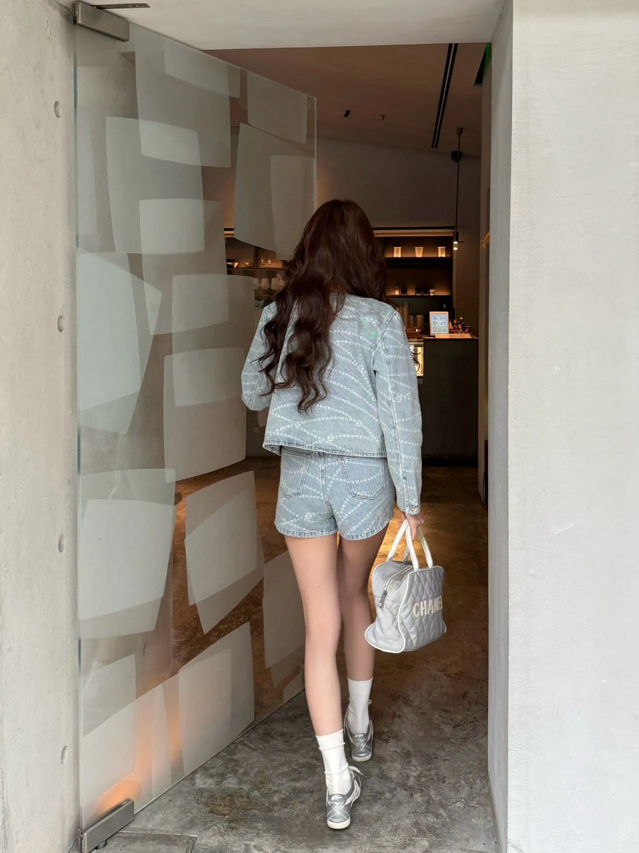 CH 25 new denim Shorts