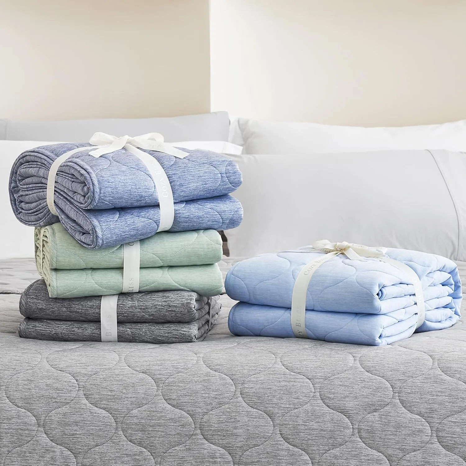 Cozy Bliss Cooling Dual-Sided Blanket for Hot Sleepers, Q-Max>0.46 Lightweight Soft Breathable All Seasons Double Side Cooling Throw for Night Sweats (Denim Blue, 80"x90")
