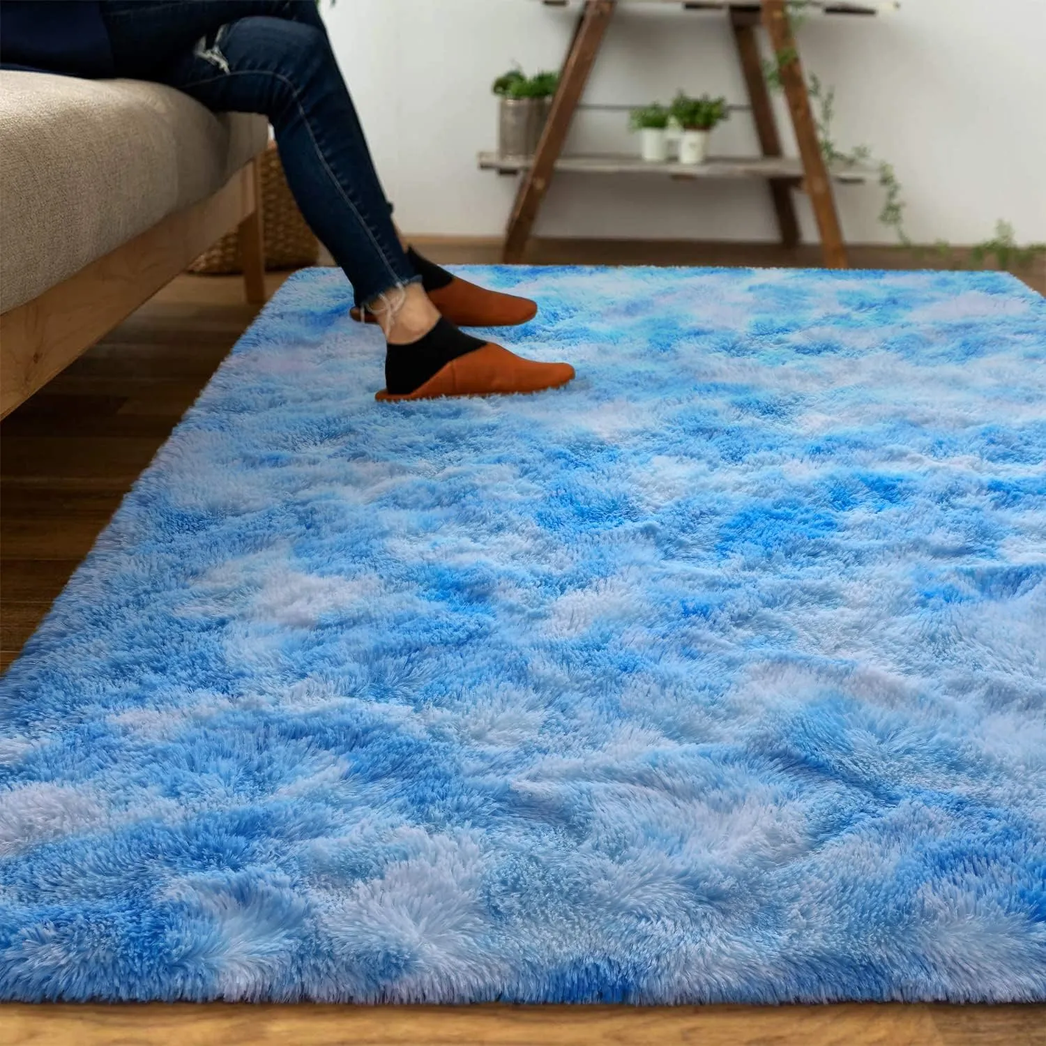 DweIke Fluffy Modern Area Rugs for Living Room Bedroom, 3x5 ft Plush High Pile Blue Rug for Kids Girls Room Nursery Home Decor, Upgrade Non-Slip Girls Bedroom Soft Indoor Rug, Tie-Dyed Blue