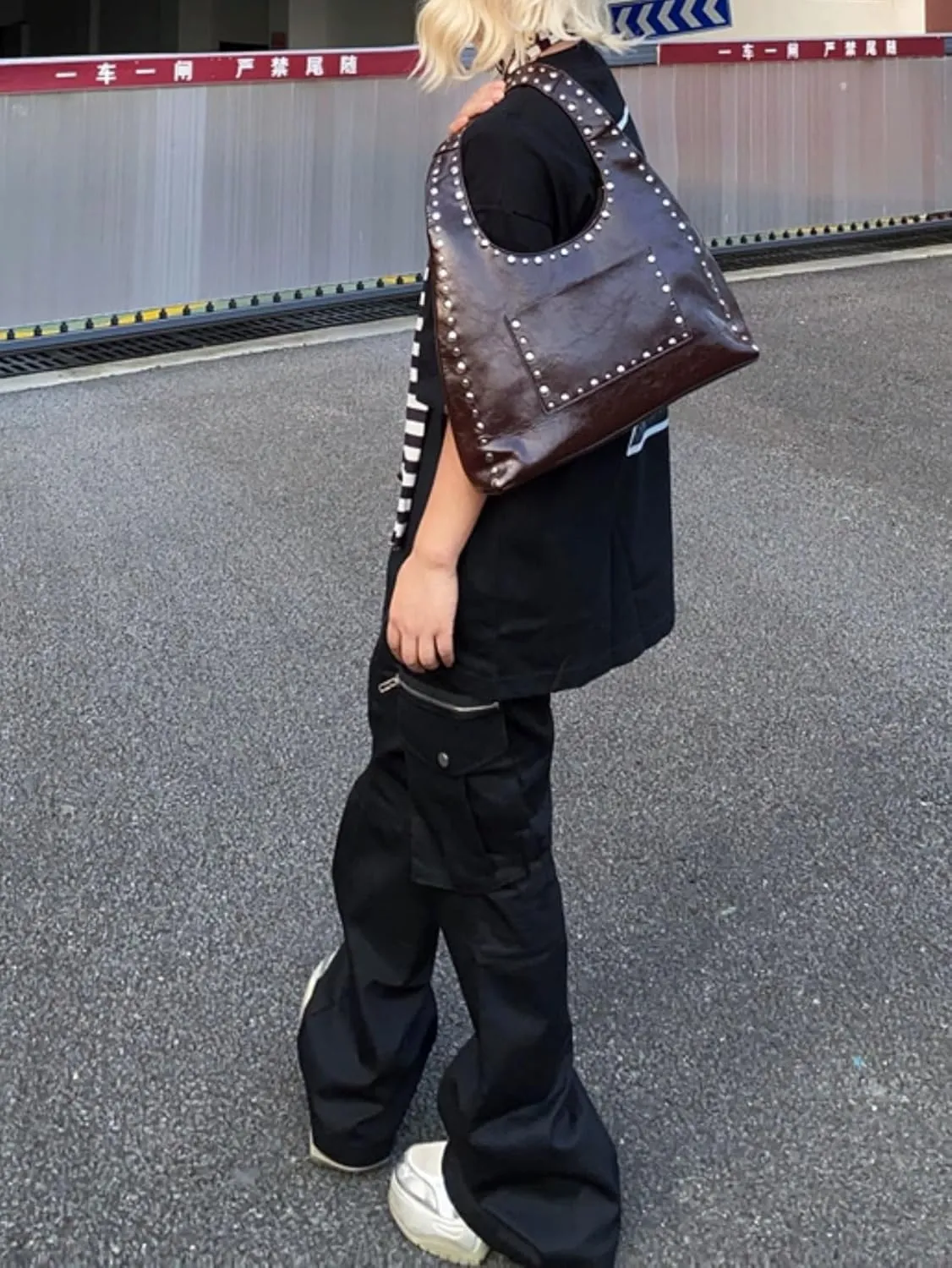 Faux Leather Designer Handbags Women Studded Purse Y2k Shoulder Bag 90s Hobo Bag Punk Streetwear
