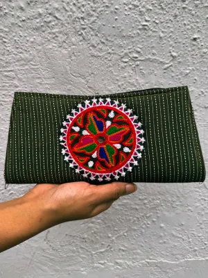 Hariyali Kutchi Wallet with Embroidered Patch