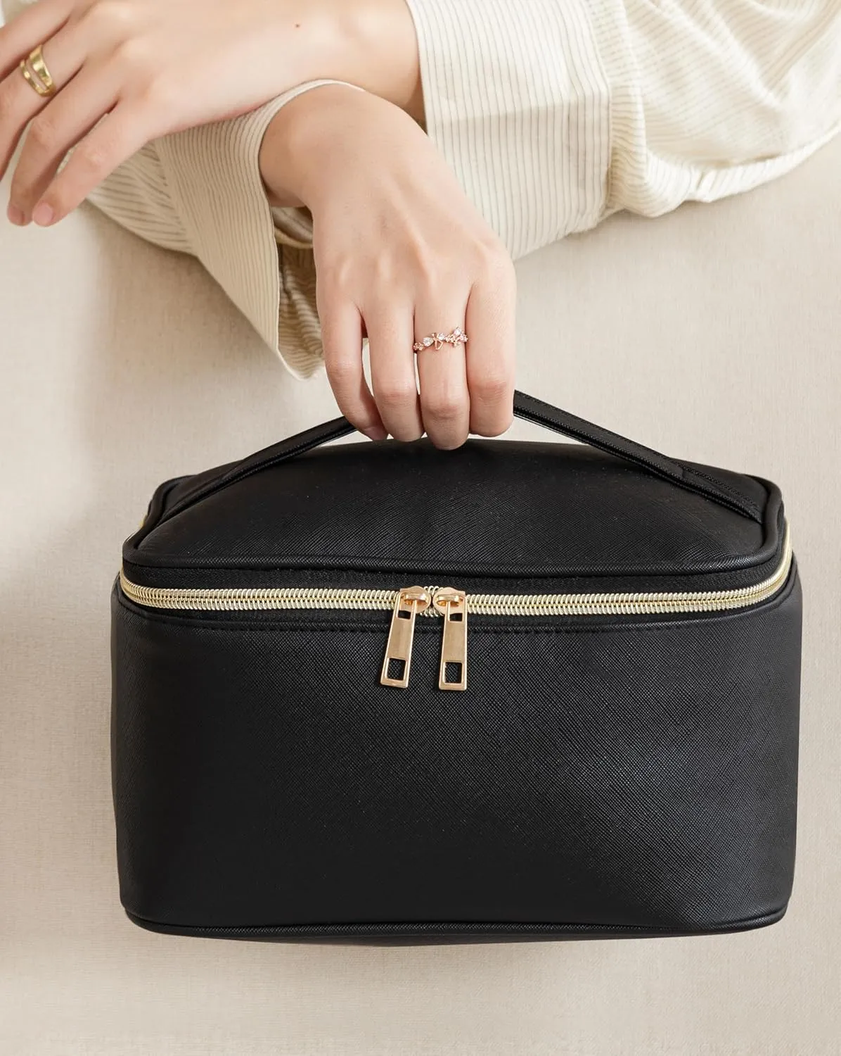 HBlife Travel Makeup Bag Portable Cute Leather Cosmetic Bag Large Make Up Bag Makeup Case Organizer Toiletry Bag for Women Girls with Handle and Removable Divider(Black)