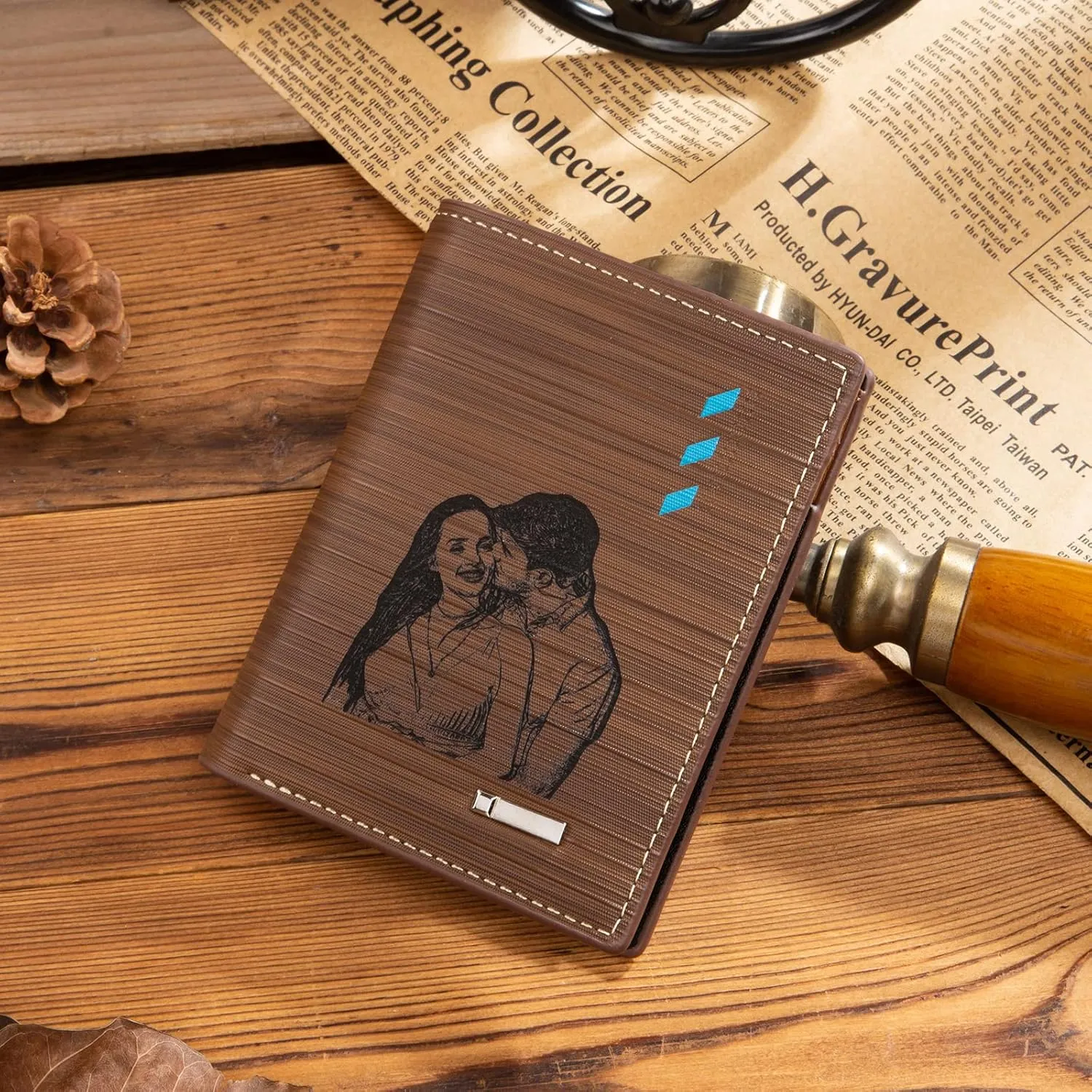 JewelOra Personalized Men's Photo Wallet, Custom Engraved Text Wallet Personalized Men's Zipper Wallet Birthday Christmas Gift for Husband, Dad, Son, Boyfriend(Brown-1)