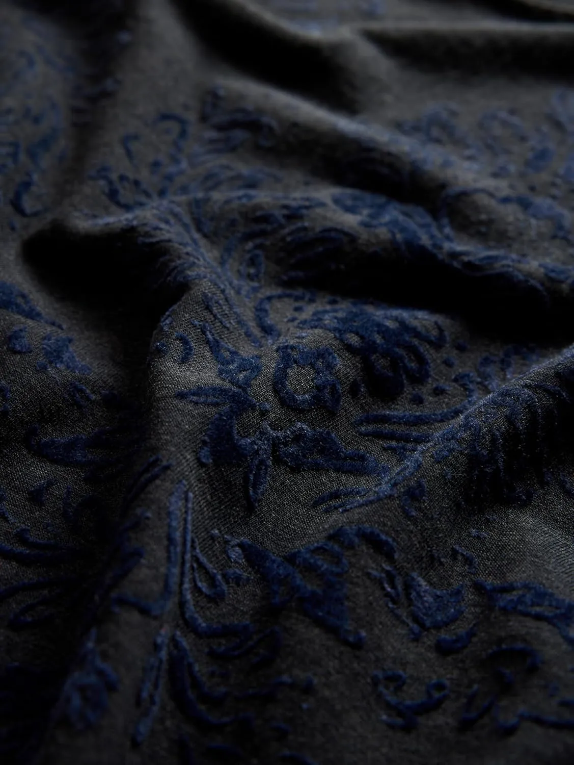 John Varvatos Men's Paisley Tee