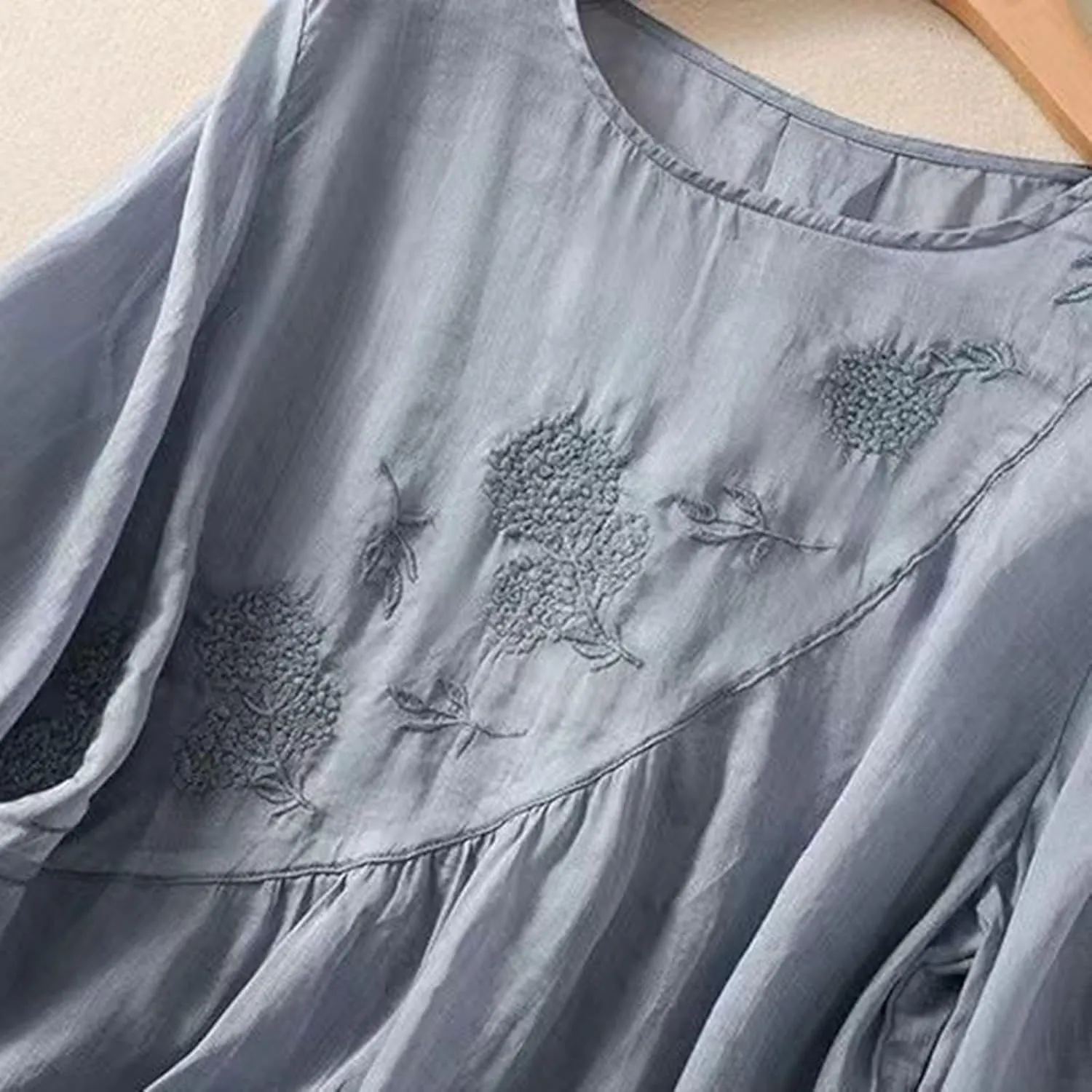 Linen Shirts for Women Vintage Embroidered Blouse Short Sleeve Summer Casual Dressy Loose Crew Neck Boho Tops