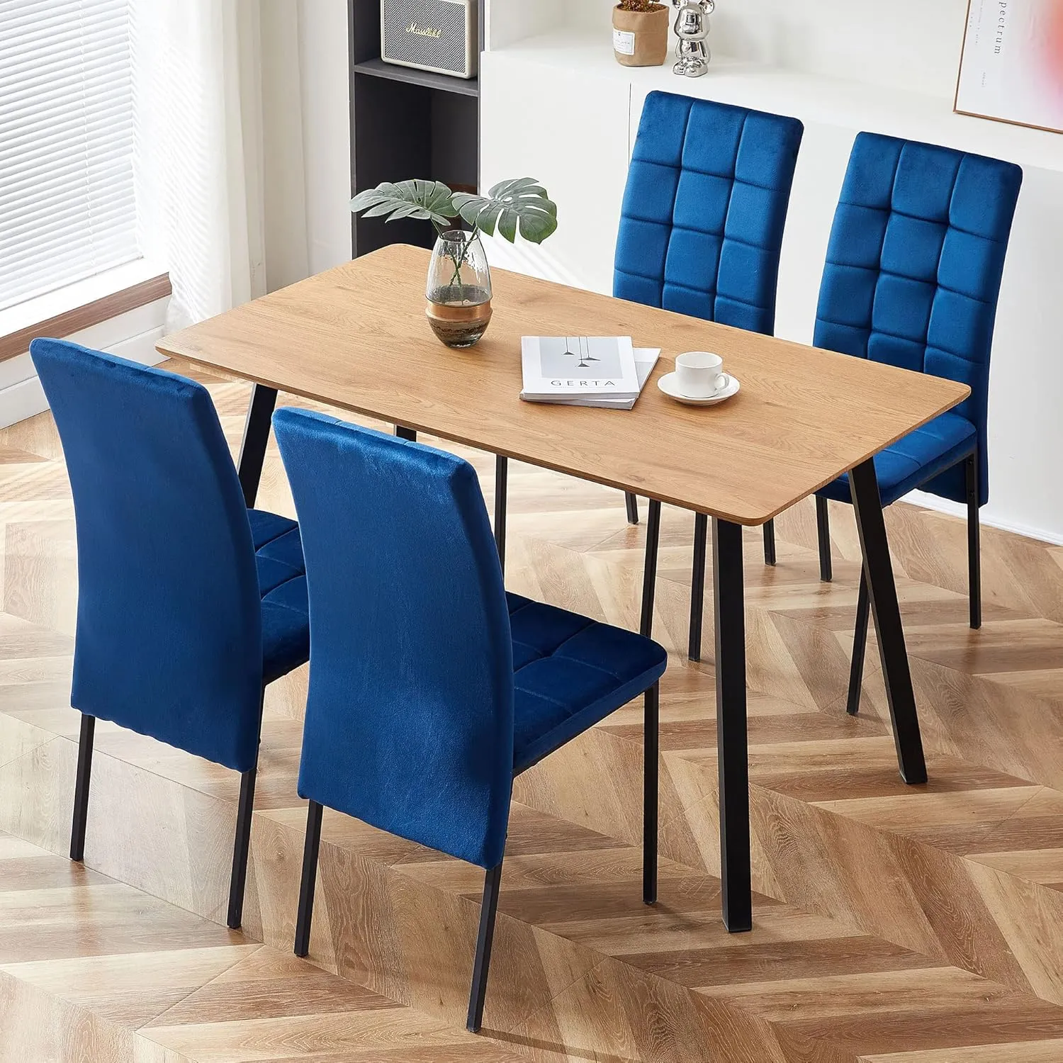 Modern Dining Chair High Back, Set of 4 Home Kitchen Chair Velvet Upholstered Room Chair No Arms Side Chair Comfortable Bedroom Chair with Black Metal Legs for Living Room,Reception Room