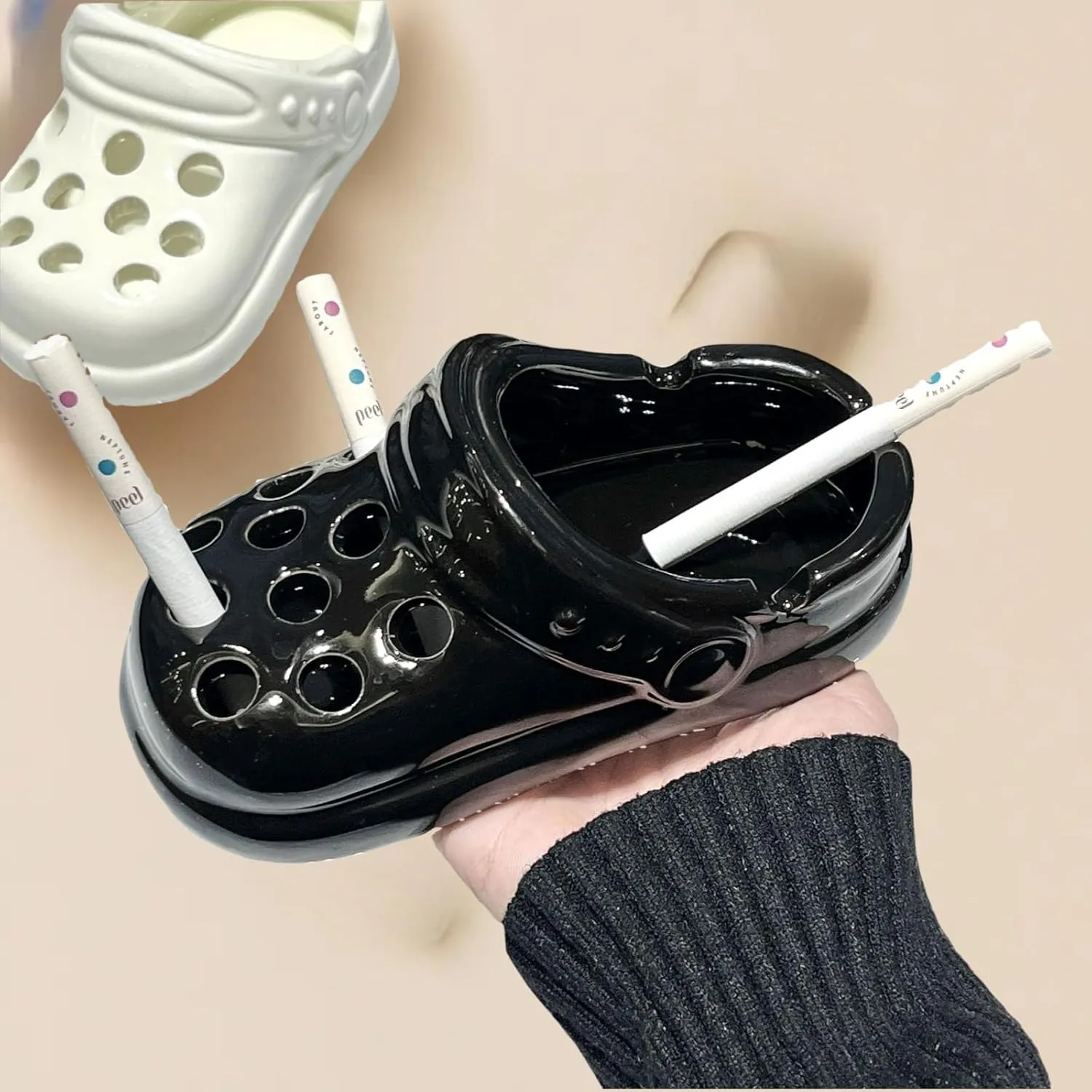 Perforated Shoe Design Ceramic Ashtray - Multifunctional Anti-Fly Home & Office Decor, Unique Gift for Smokers, Men & Women (Silver)
