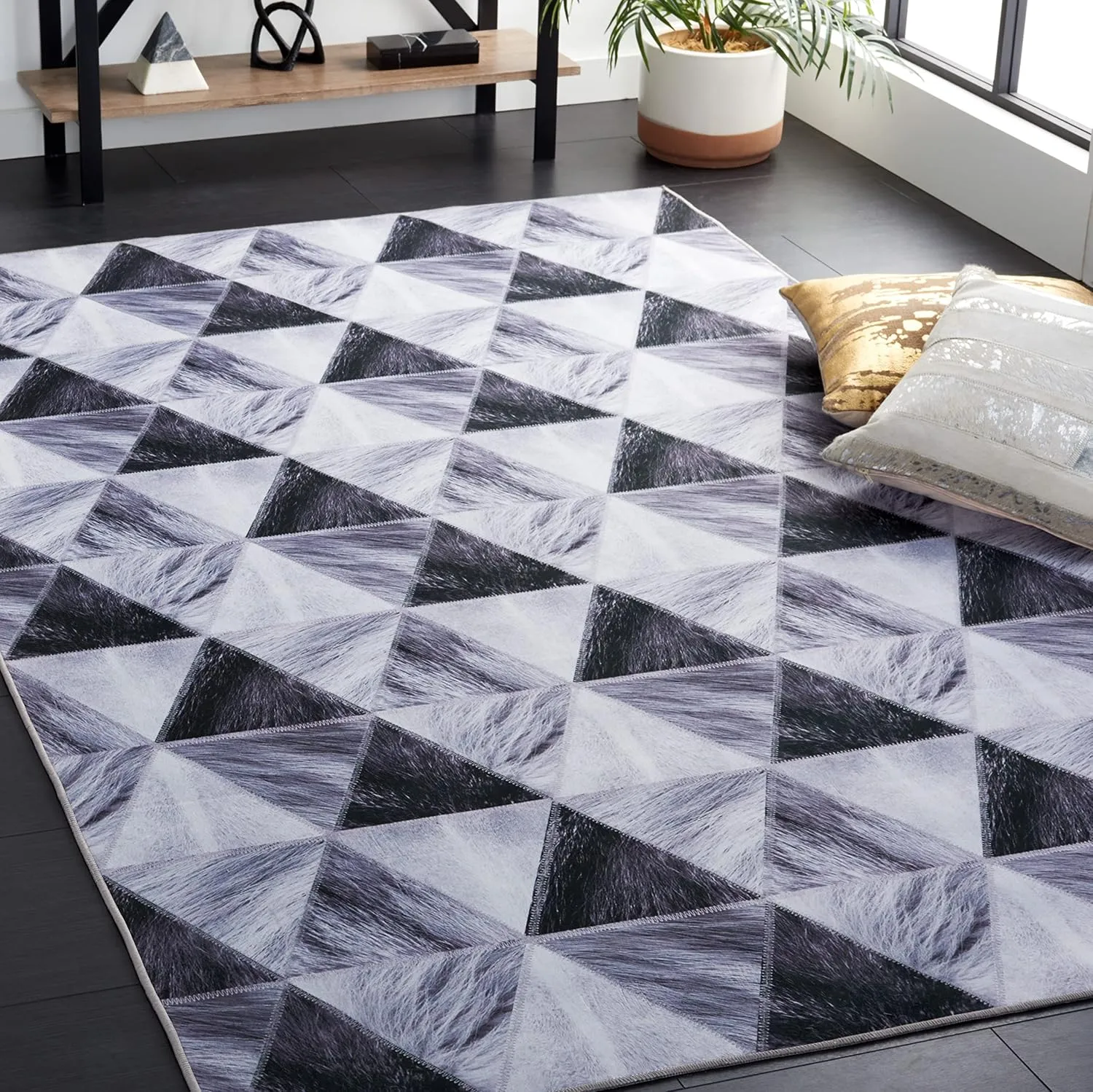 SAFAVIEH Faux Hide Collection Area Rug - 9' x 12', Light Grey & Dark Grey, Rustic Design, Non-Shedding & Easy Care, Machine Washable Ideal for High Traffic Areas in Living Room, Bedroom (FAH545F)
