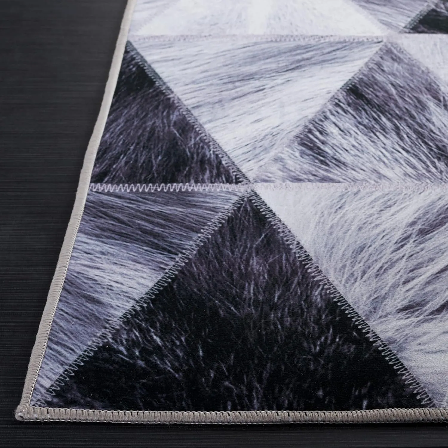 SAFAVIEH Faux Hide Collection Area Rug - 9' x 12', Light Grey & Dark Grey, Rustic Design, Non-Shedding & Easy Care, Machine Washable Ideal for High Traffic Areas in Living Room, Bedroom (FAH545F)