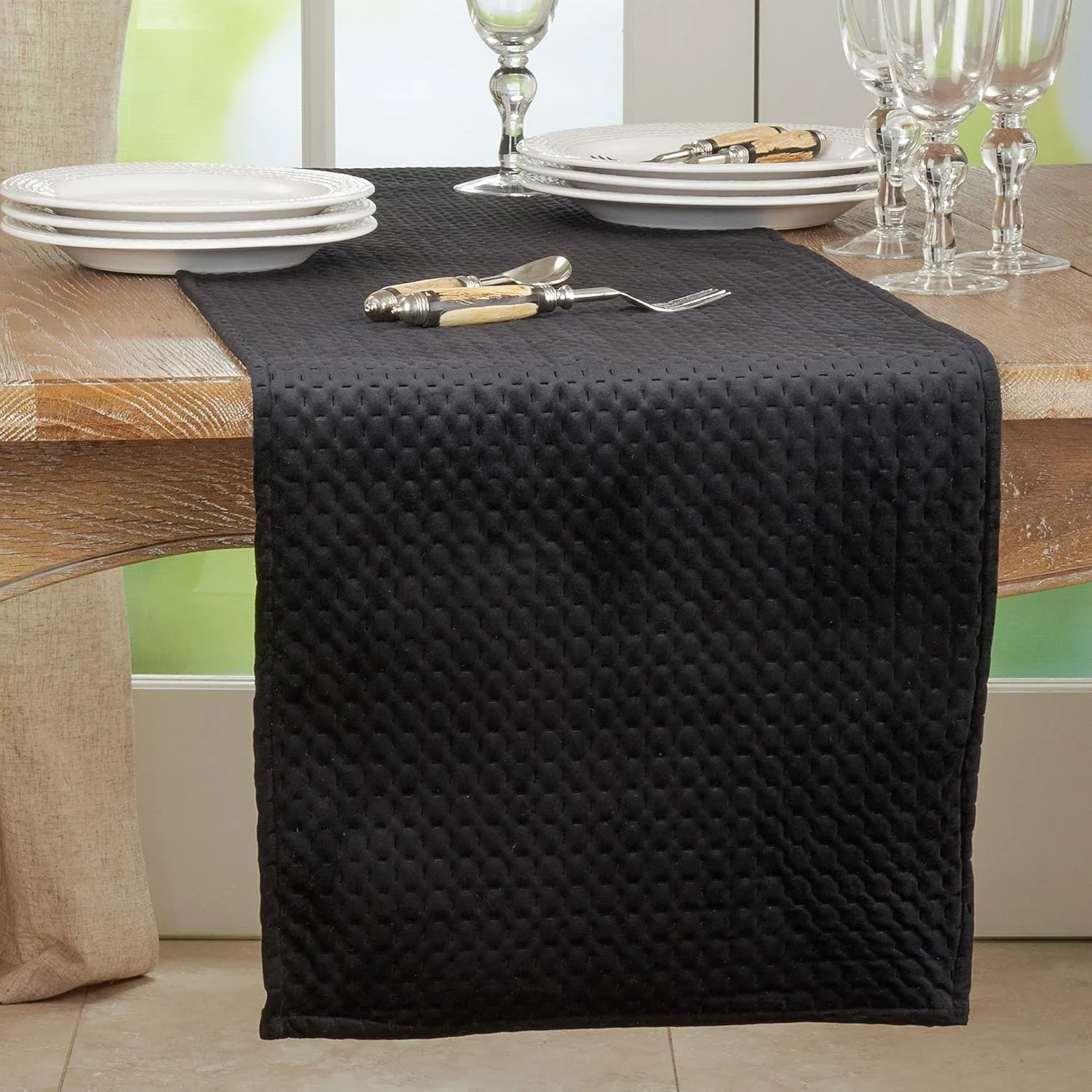 SARO LIFESTYLE Kema Collection Pinsonic Velvet Table Runner, 16" x 72", Blush