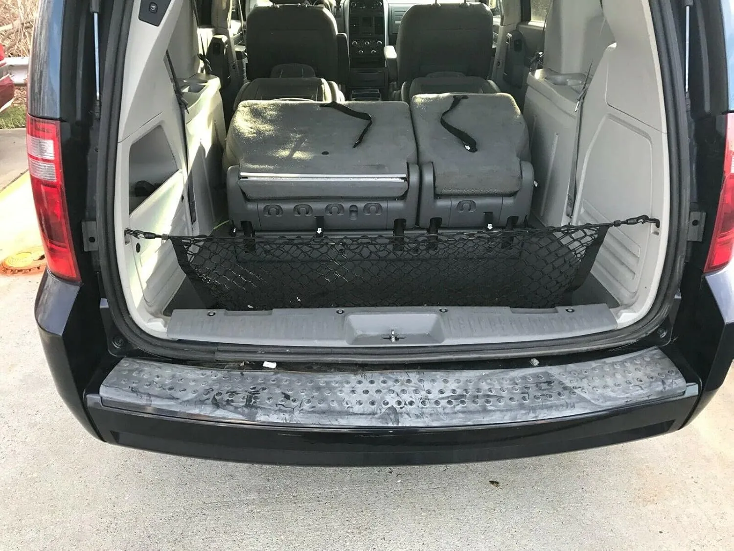 Trunk Rear Organizer Cargo Net for Chrysler Town & Country 2008–2016 – Envelope Style Cargo Net for SUV – Premium Mesh Elastic Car Trunk Organizer - Compatible with Town & Country