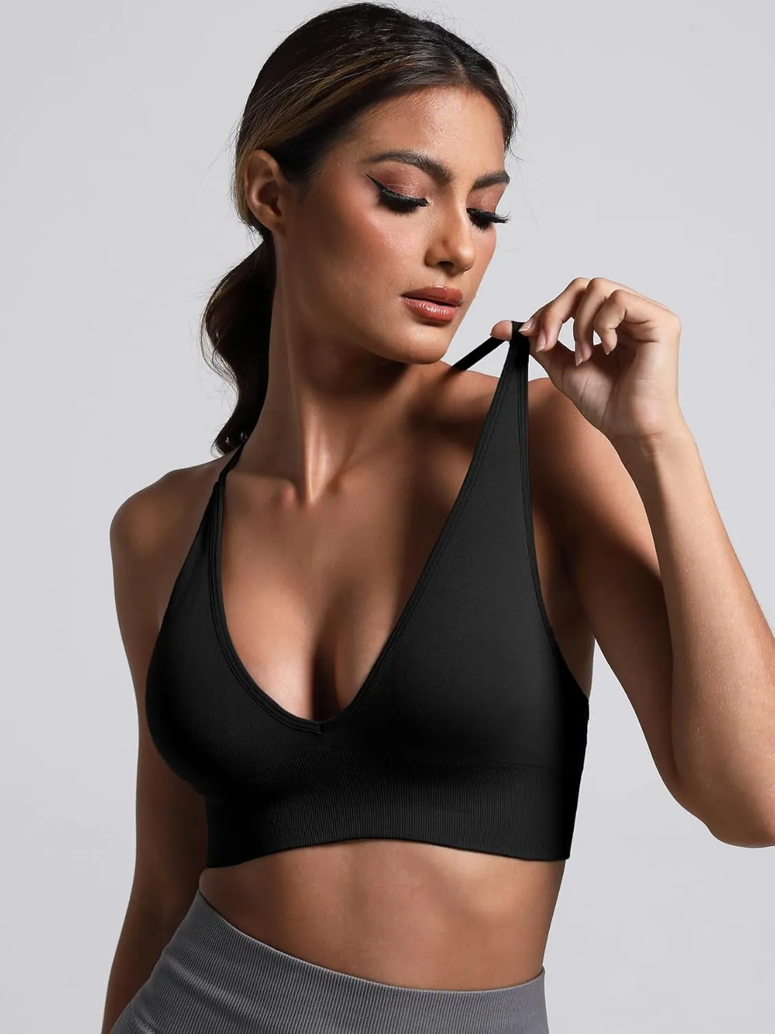 V Neck Adjustable Spaghetti Straps Sports Bra for Women, Padded Criss Cross Back Longline Yoga Bra Workout Crop Top Multipack