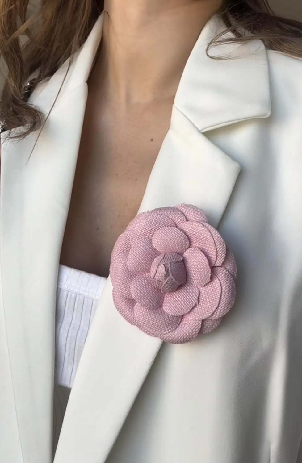 Vintage Style Elegant Camellia Fabric Flower Brooch Pin Scarf Bridal Dress Wedding Accessories Jewelry Gift