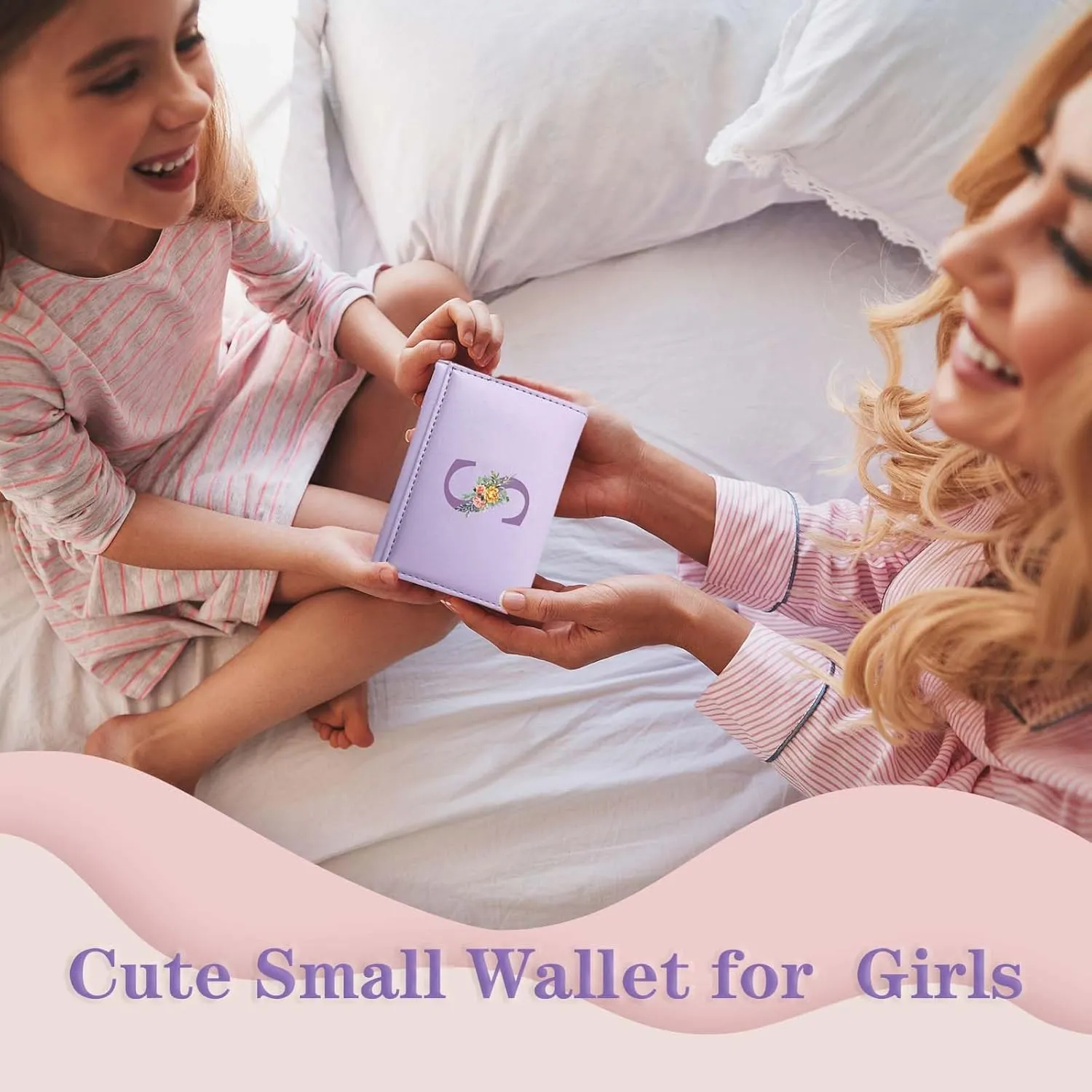 Wallet for Teen Girls,PU Leather Purse Cash Pocket Card Holder ID Window Purse for Women,Mothers Day Gifts from Daughter - Wallet for Mom Grandma ,Birthday Christmas Presents, Initial S Purple​